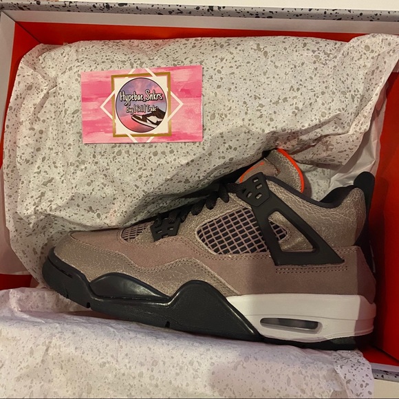 Jordan 4 Taupe Haze 🤎 - Picture 8 of 9